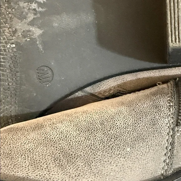 Pre-Loved Torrid Gray Heeled Boots 11W - Picture 4 of 7